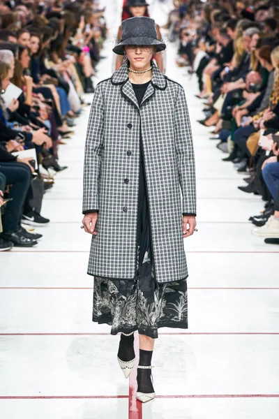 Look 61